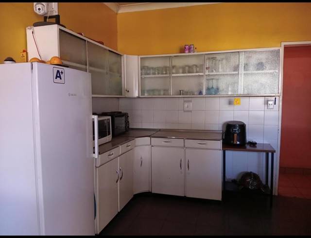 3 BEDROOM HOUSE FOR SALE IN THREE RIVERS